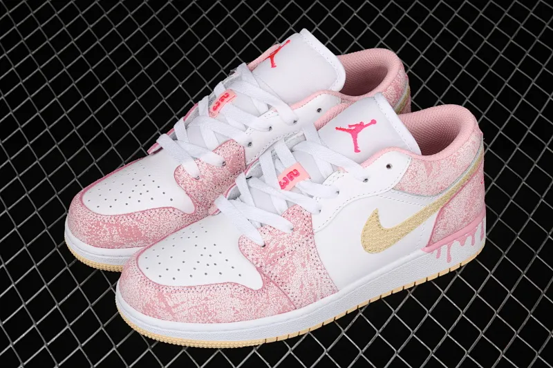 All categories Air Jordan Jordan series basketball shoes Air Jordan 1 Low P version Air Jordan 1 Low GS AJ1 Joe 1 low-top ice cream low-top basketball shoes CW7104-601